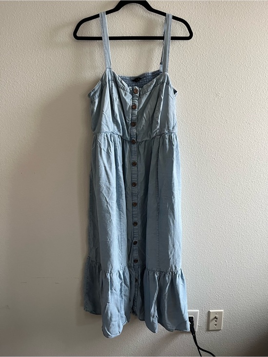 torrid Dresses & Skirts - Torrid Button Front Midi Dress size 2